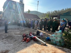 phường Hùng Thắng tổ chức phát động ra quân dọn vệ sinh rừng làm đường băng cản lửa phòng cháy, chữa cháy rừng trên địa bàn phường